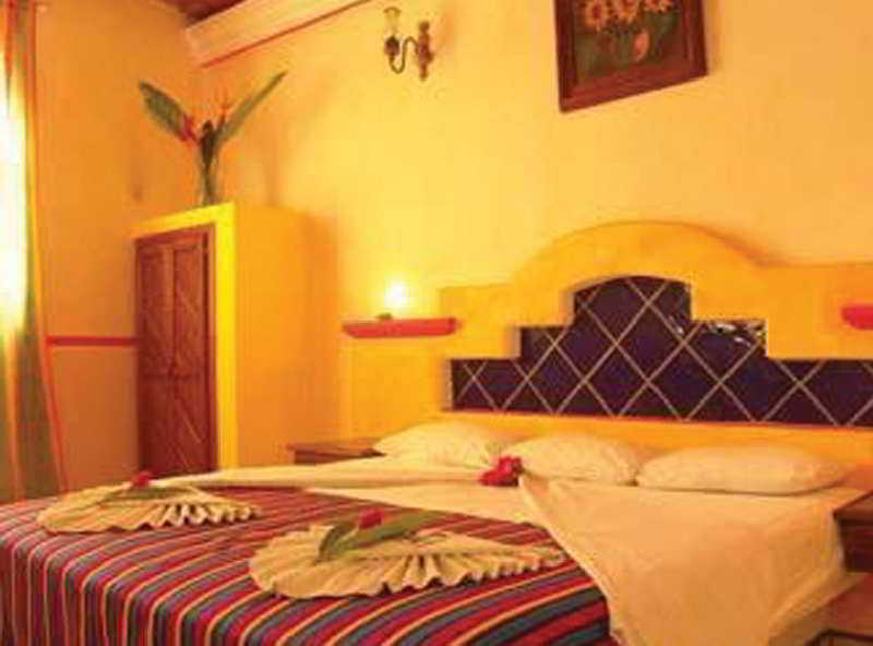 Hotel Y Suites Mar Y Sol Rincón de Guayabitos Extérieur photo